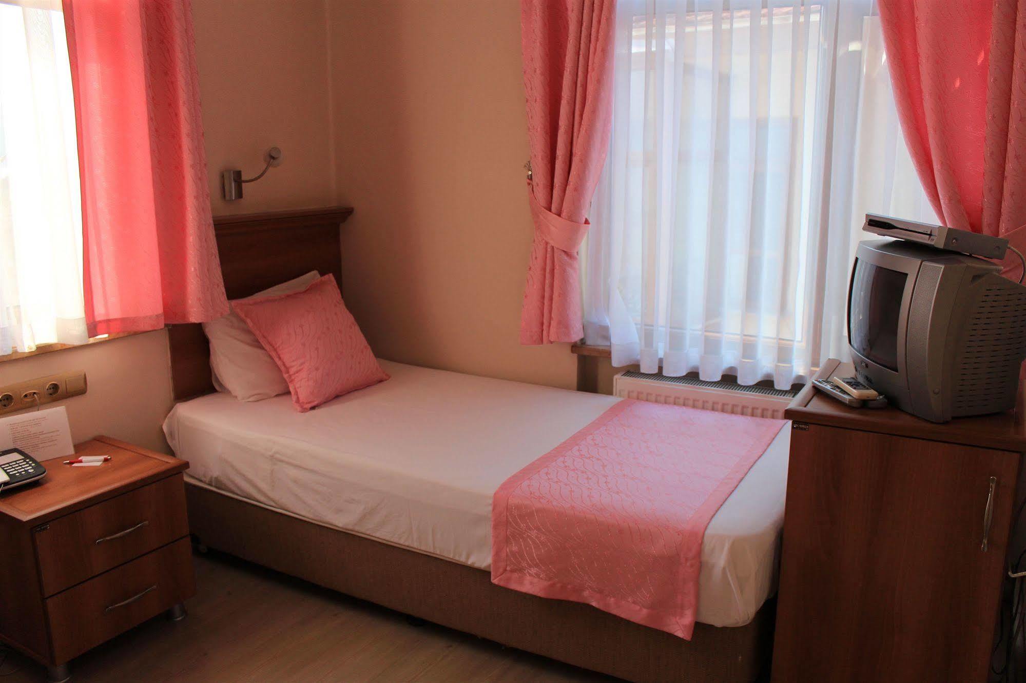צ'נקלה Kispet Konak Hotel מראה חיצוני תמונה